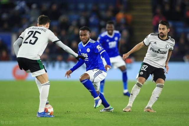 西甲-佩德里破门瑟洛特绝杀 巴萨1-2马竞